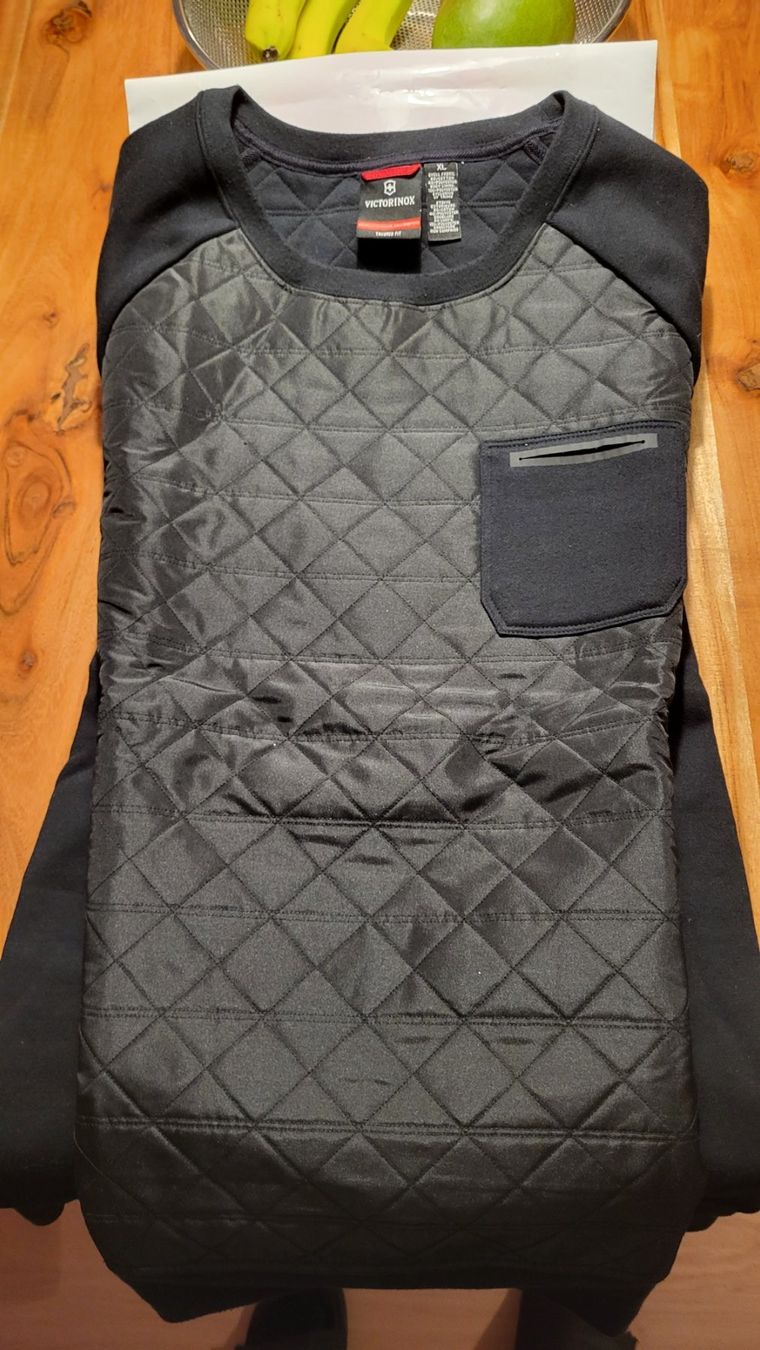 Maglioni & Felpe: Victorianox Crew neck pullover – Usato da Bern venduto da Sneakerheadz 1