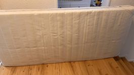Matratze JYSK 90x200cm Dreamzone + S15