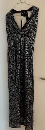 Elegantes Kleid mit Pailetten