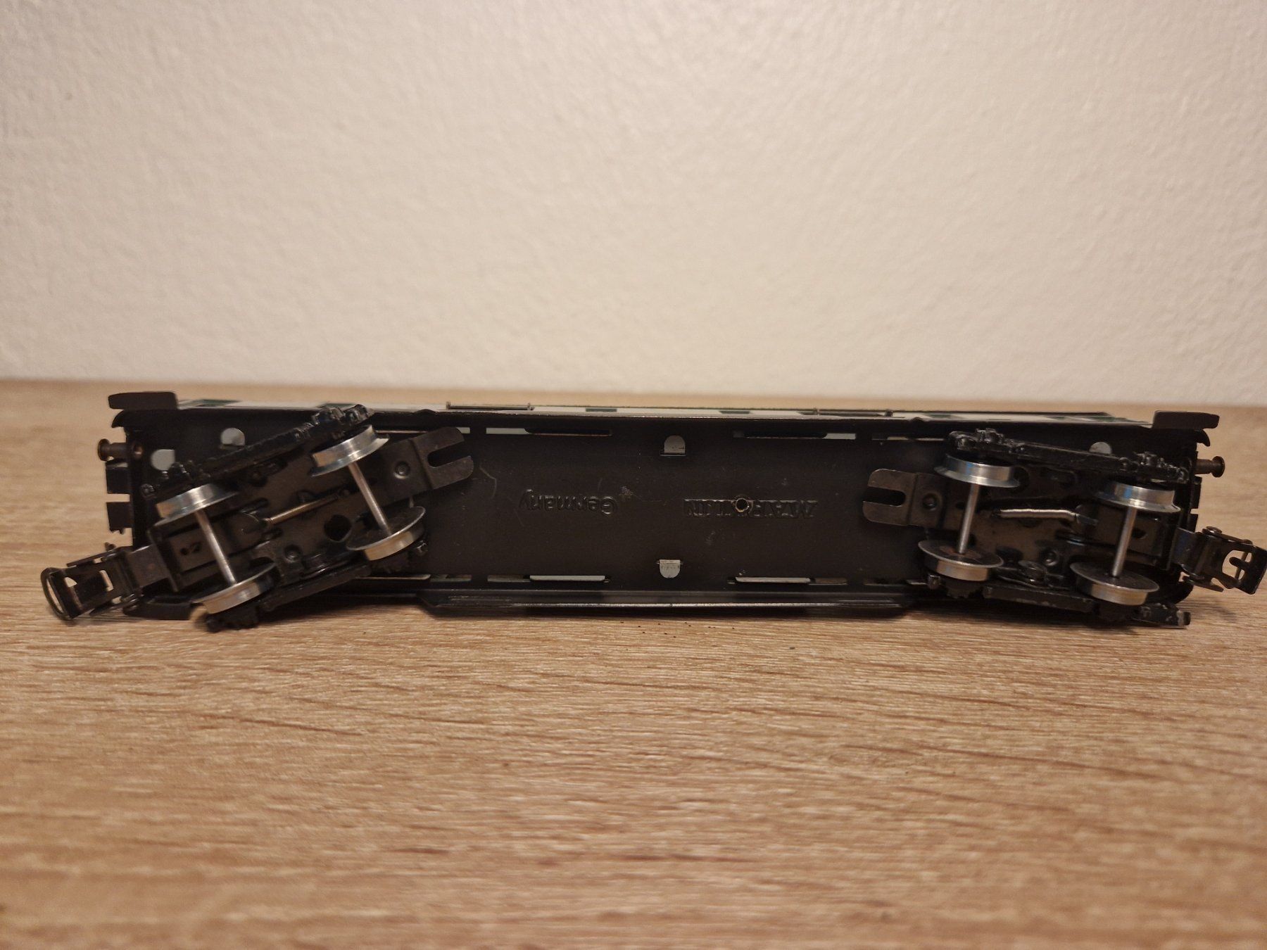 Märklin Modellini di ferrovie: Märklin 346/4 Wagon restauré H0 (2) – Usato da St-Aubin-Sauges venduto da Lo_Go 7