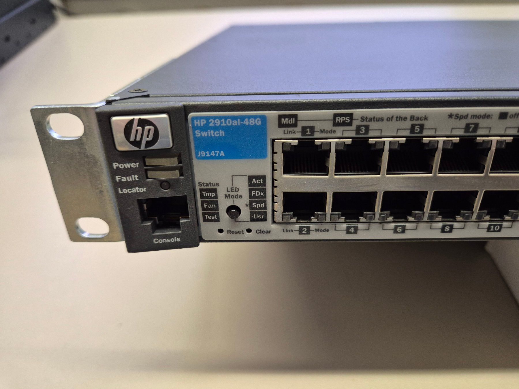 Hewlett Packard Hub & Switch: HP 2910al-48G Switch (J9147A) – Usato da Eichberg venduto da Odines