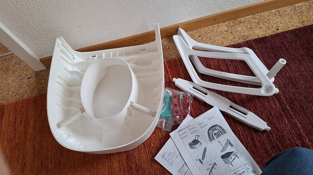 WC: Toilettensitzerhöhung Smartfix mit Armlehne – Usato da Wetzikon ZH venduto da raegenmoli 2