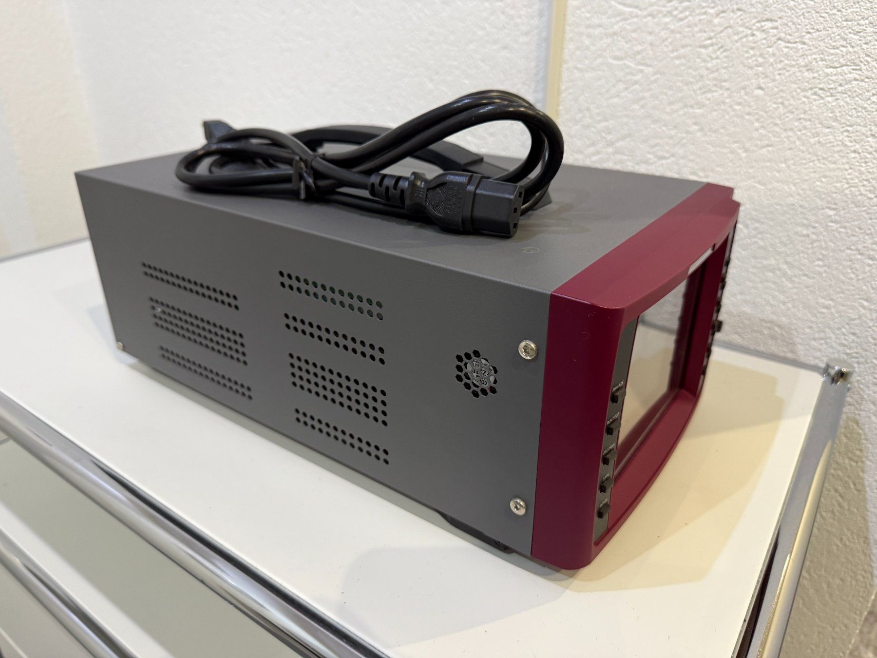 Misurare: ASTRO, HDMI Protocol Analyser, VA-1809A – Usato da Unterengstringen venduto da Tnovus 1