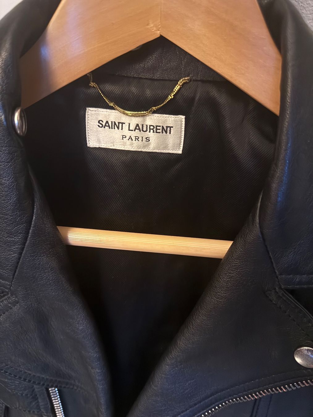 Saint Laurent Giacche: Saint Laurent Lederjacke, Top Zustand, M – Usato da Zürich venduto da victoria020 1