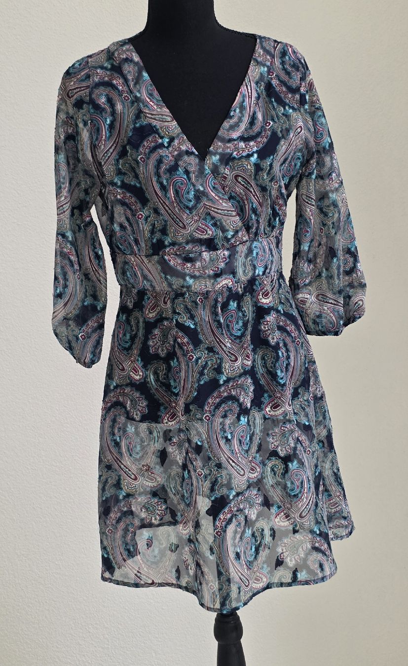 Kleider: Kleid mit Paisley-Muster Gr M ,Transparent  – Gebraucht aus Rheinsulz von Gilea