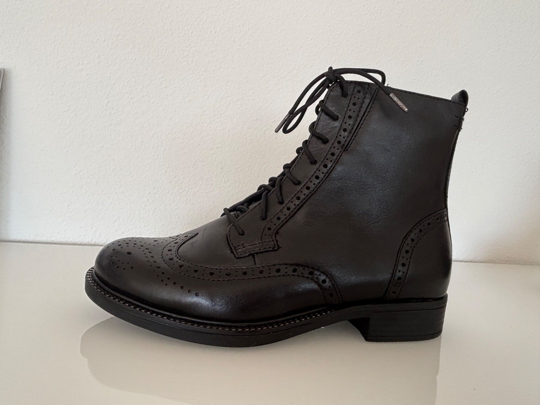 Tamaris Scarpe da donna: Stiefeletten Tamaris – Usato da Emmenbrücke venduto da gar_xds2