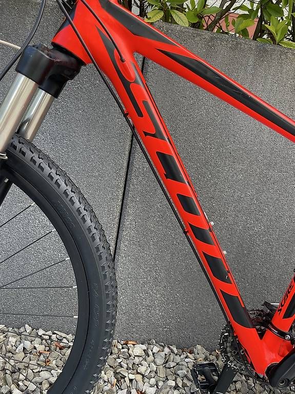 Biciclette: VTT Scott Scale 29 pouces très bon état  – Usato da Bevaix venduto da Greg999 3