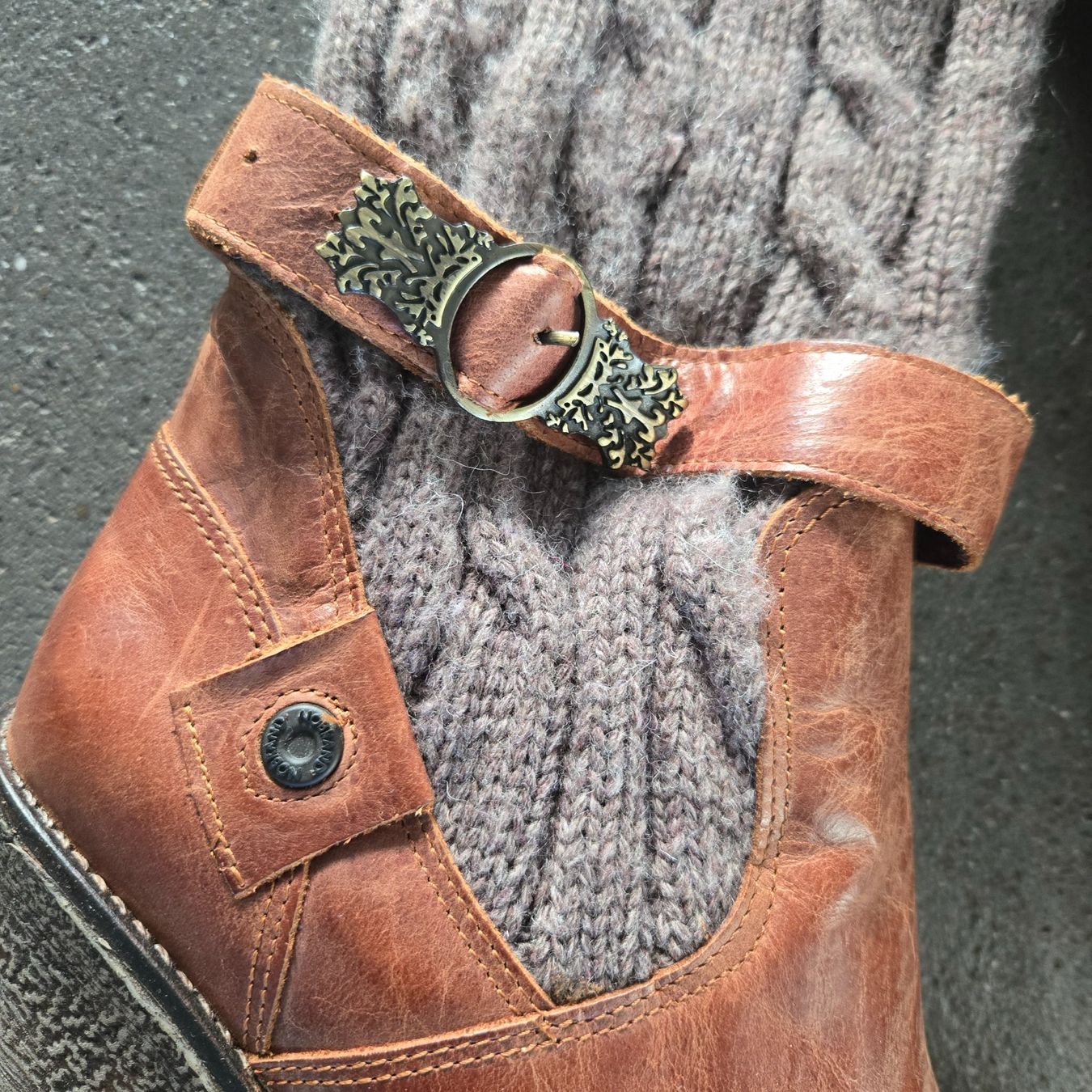Chaussures femmes: Stiefel Leder und Strick Gr.39/40 – D'occasion à Windisch par mecke1 1