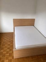 Bett mit Eichenholzoptik