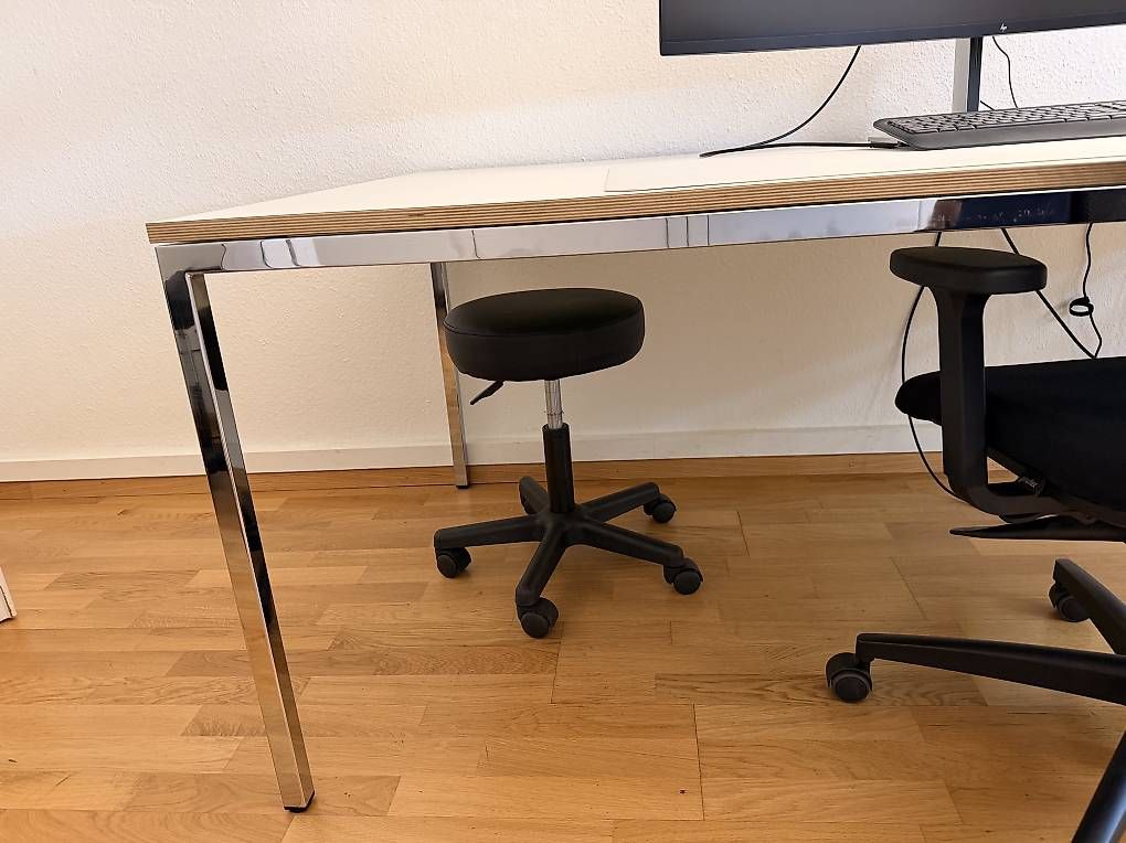 Scrivanie: Moderner Bürotisch – Usato da Reinach BL venduto da asi_ffz5 2