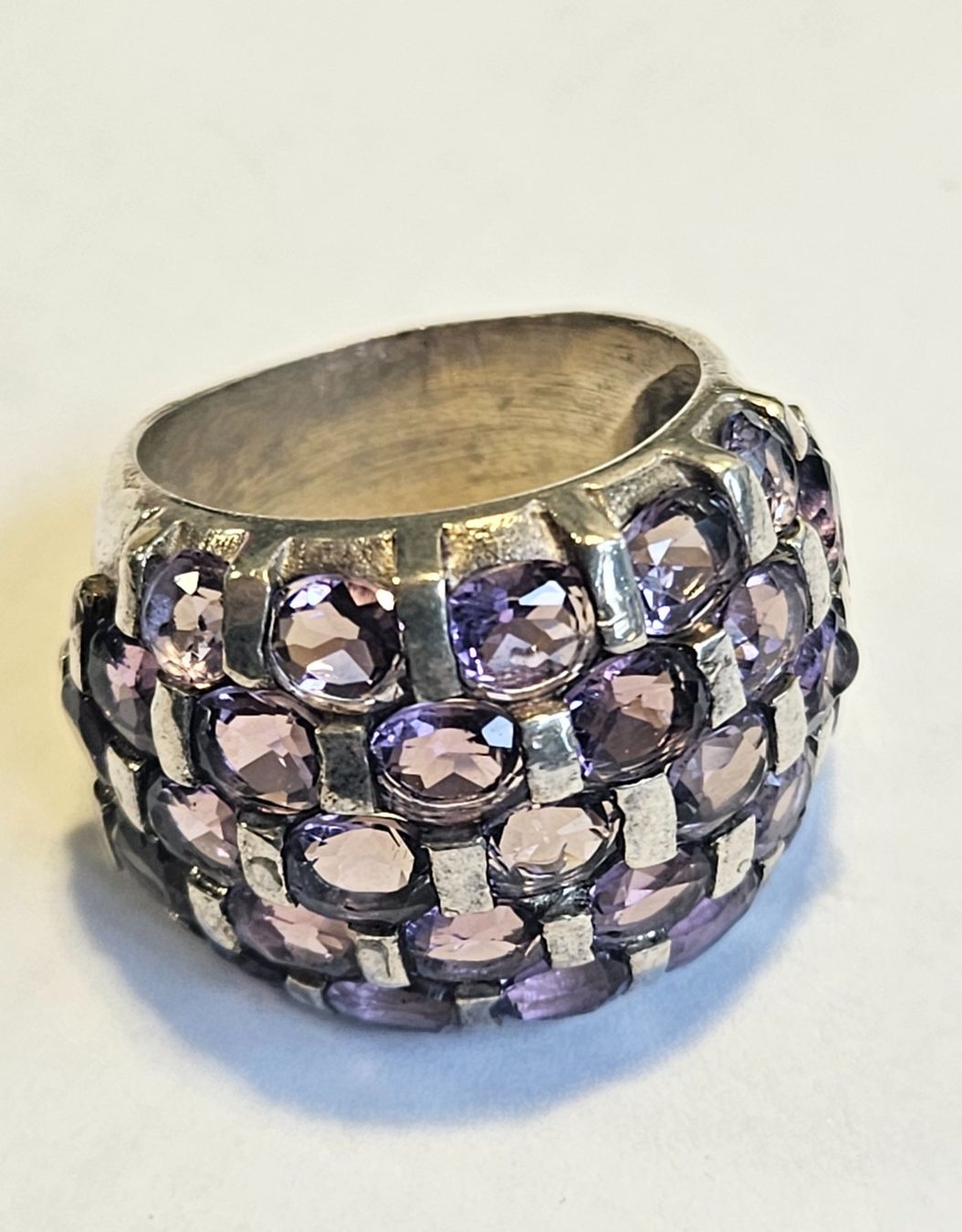 Anelli: Ring Silber mit lila Amethist Steinen Grösse 58 – Nuovo (secondo la descrizione) da Zürich venduto da Bieter04 9