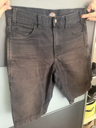 Short Dickies
