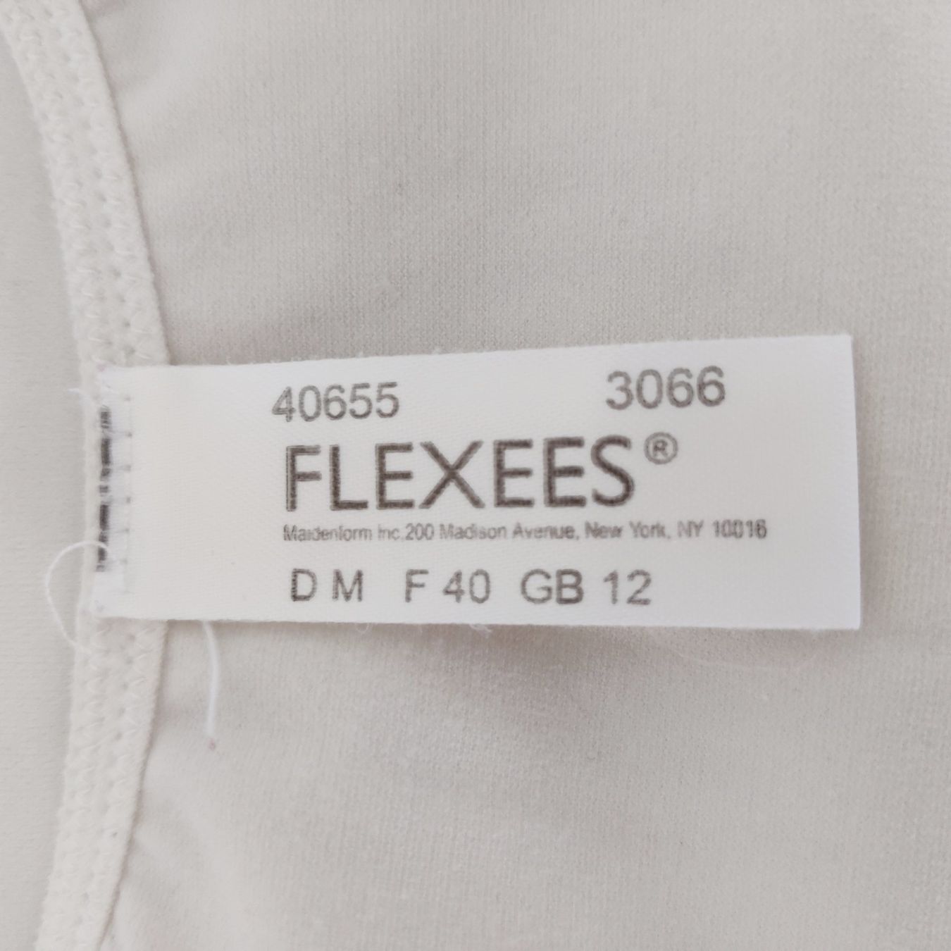Tops: FLEXEES Bodyshape Formendes Shirt Pulli Hemdchen weiss Gr.M – D'occasion à Winterthur par Lotusherz 2