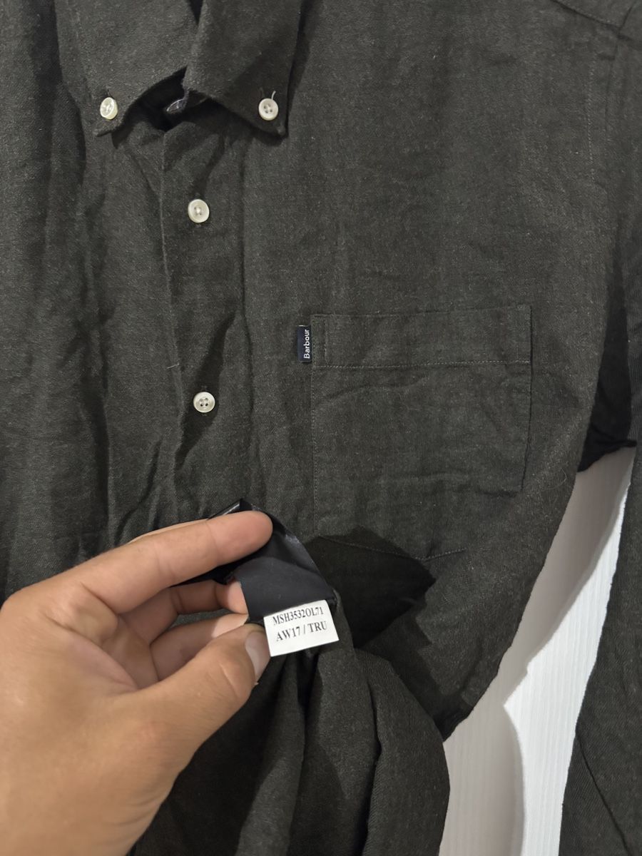 Barbour Camicie: Barbour Hemd dunkelgrau Grösse M Tailored Fit oryginal – Nuovo (secondo la descrizione) da Wetzikon ZH venduto da Jan_wojt 7