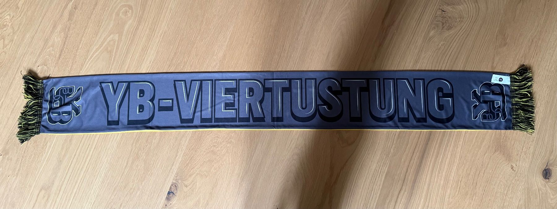 Foulard & Sciarpe: BSC YB Fan Schal "Viertu-Stung" – Nuovo (secondo la descrizione) da Hindelbank venduto da m-see 1
