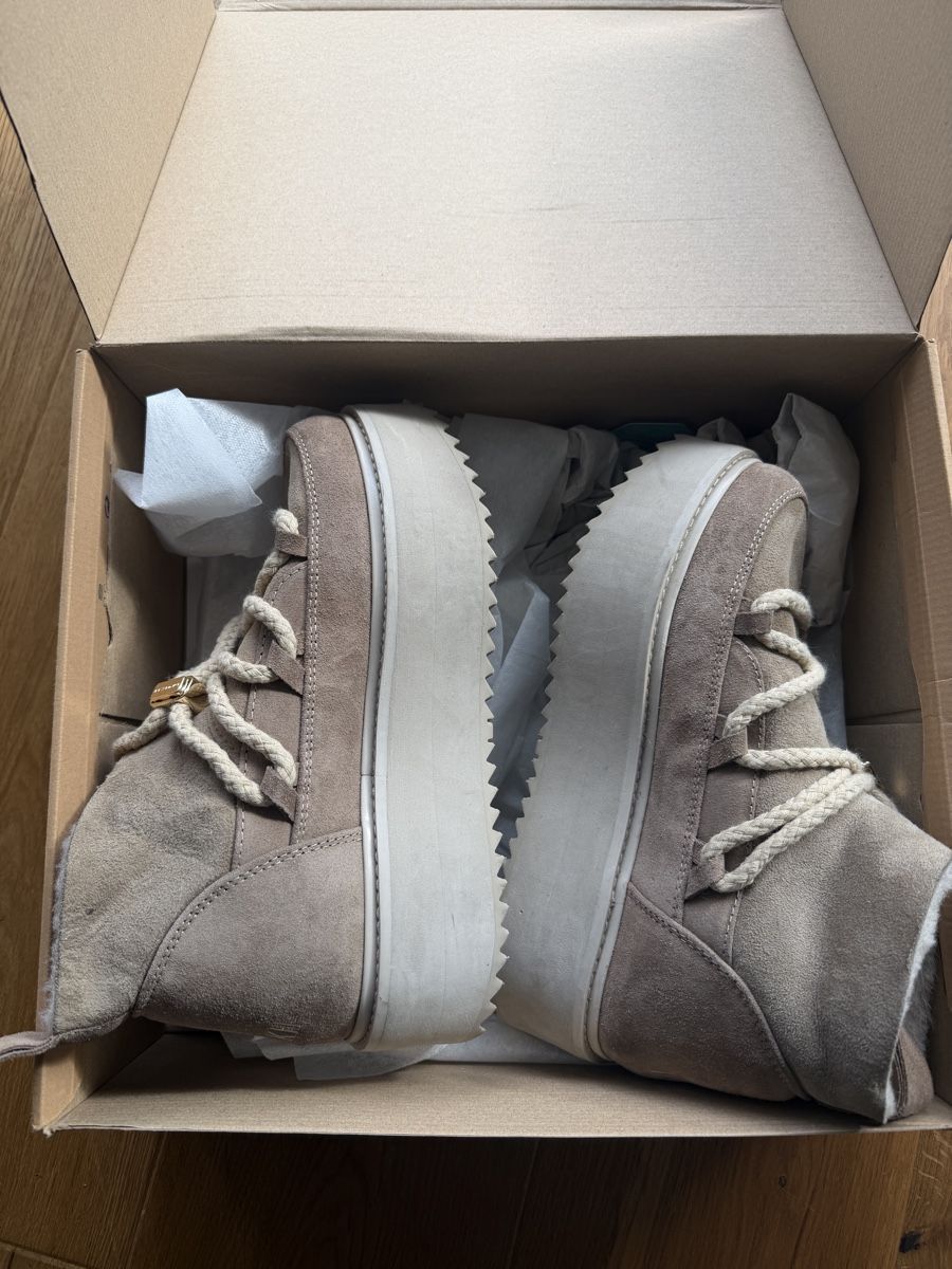 Inuikii Scarpe da donna: Inuikii Boots mit Plateau – Nuovo (secondo la descrizione) da Merenschwand venduto da melanielh 2