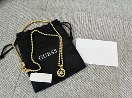 GUESS collier doré tout neuf