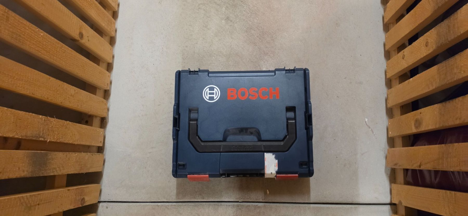 Bosch Tous les outils: multitool bosch 18v avec batterie et  chargeur – D'occasion à Monthey par sam_5ydk 3