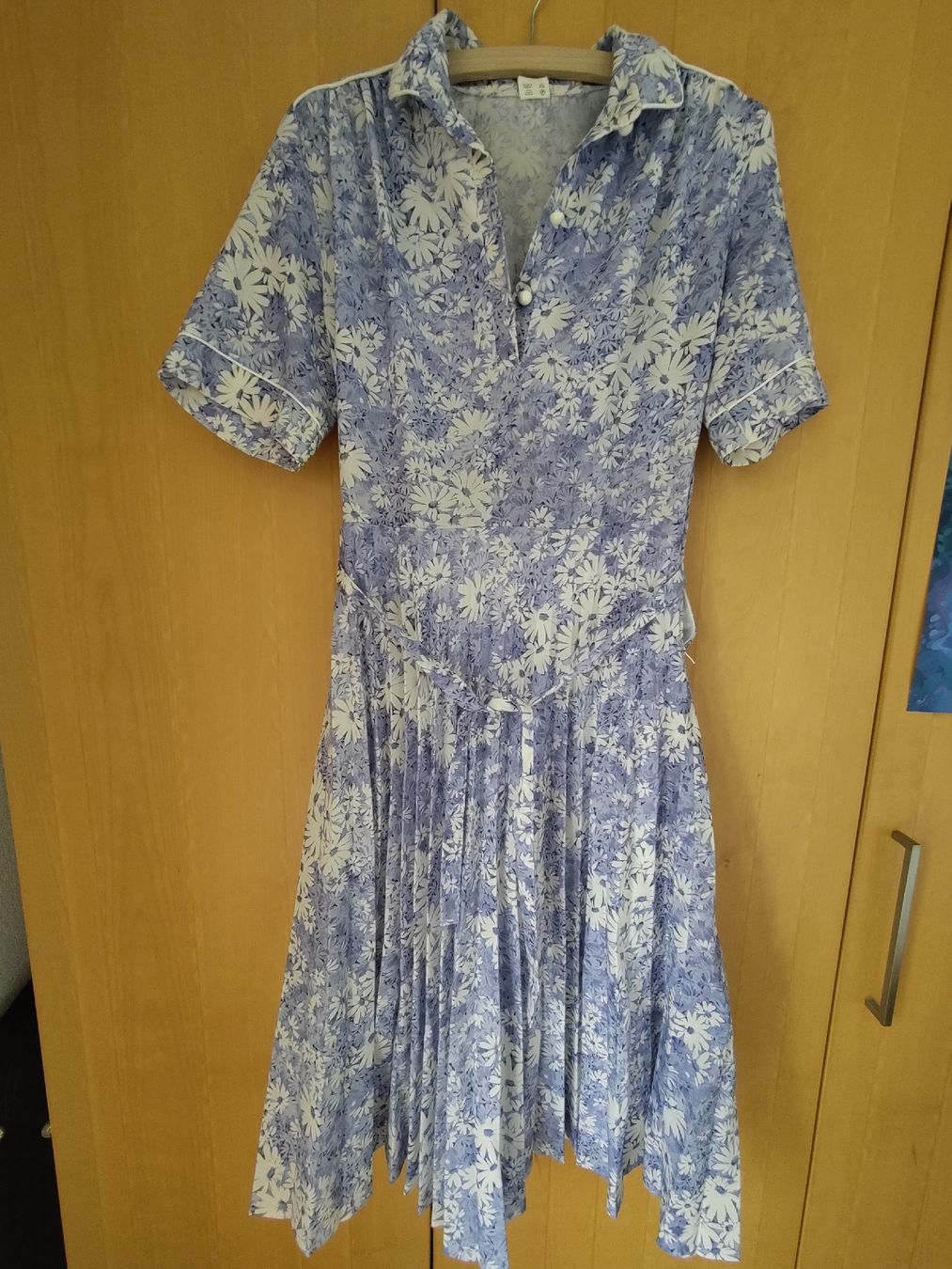 Kleider: Belle robe vintage  – Gebraucht aus Châtel-St-Denis von milou.lilou