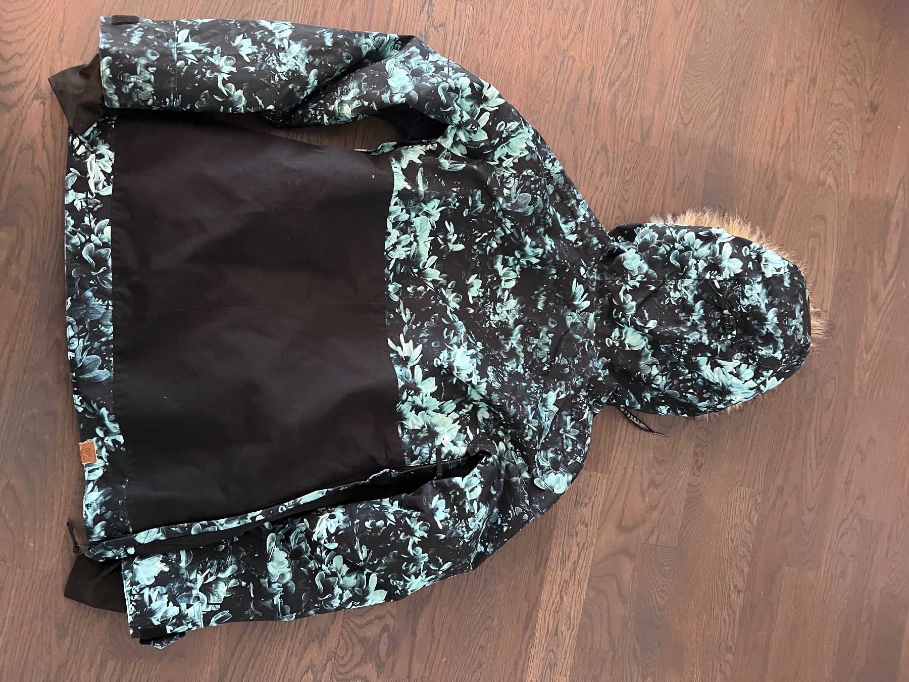 Roxy Giacche: Roxy Snowboard Jacke – Usato da Uitikon-Waldegg venduto da LaDiene 5