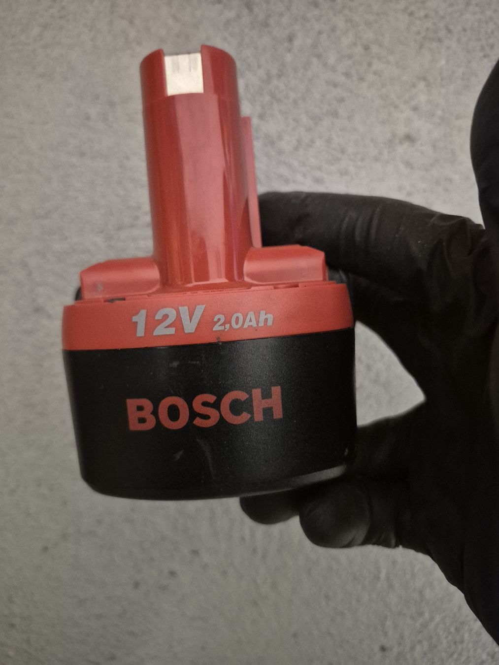 Accus & piles: batterie – Défectueux à Fehraltorf par Schmid_Y
