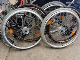 4 Rollstuhlräder mit 4 Reifen -24 Zoll-