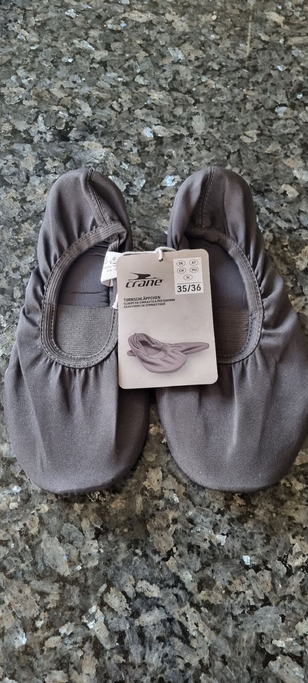 Herrenschuhe: Neue, ungetragene , Turnschläppli, Grösse 35/36 – Neu (gemäss Beschreibung) aus egliswil von Maggy6