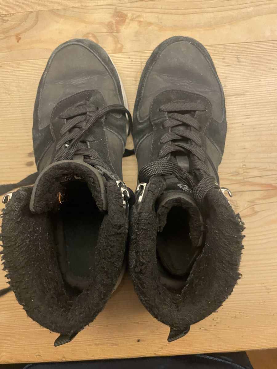Scarpe da uomo: Winterschuhe Herren/Jugendliche – Usato da Basel venduto da Quasimoda 1