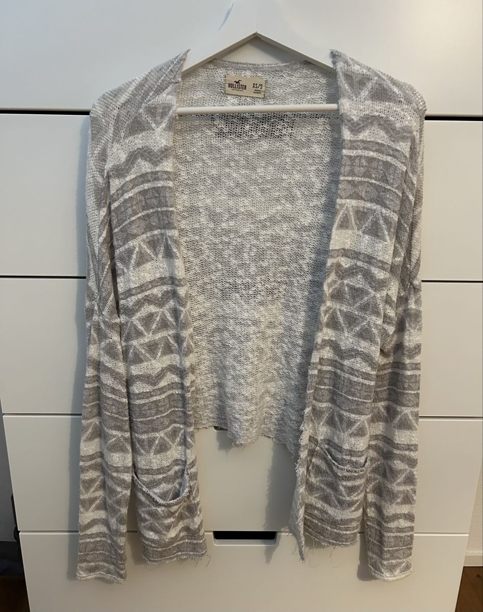 Hollister Giacche: Hollister Strickjacke XS/S mit Muster – Usato da Schwarzenbach SG venduto da bienchen22 4