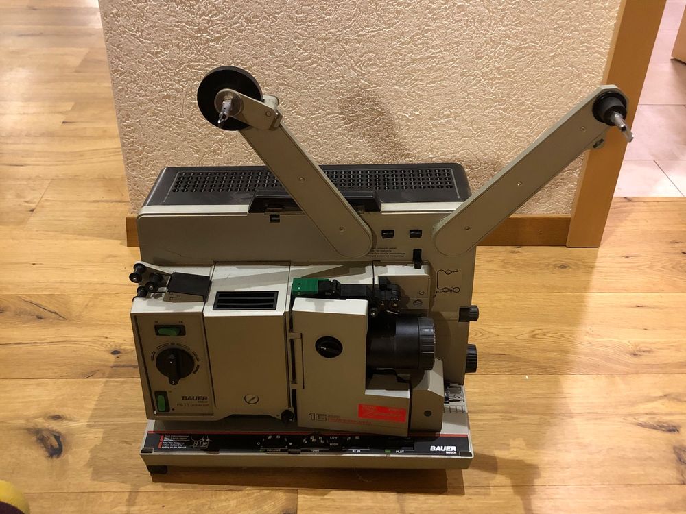 Projecteur Super 8 Bauer T 1S Royal - Bosch - Fonctionnel - Vintage Allemagne