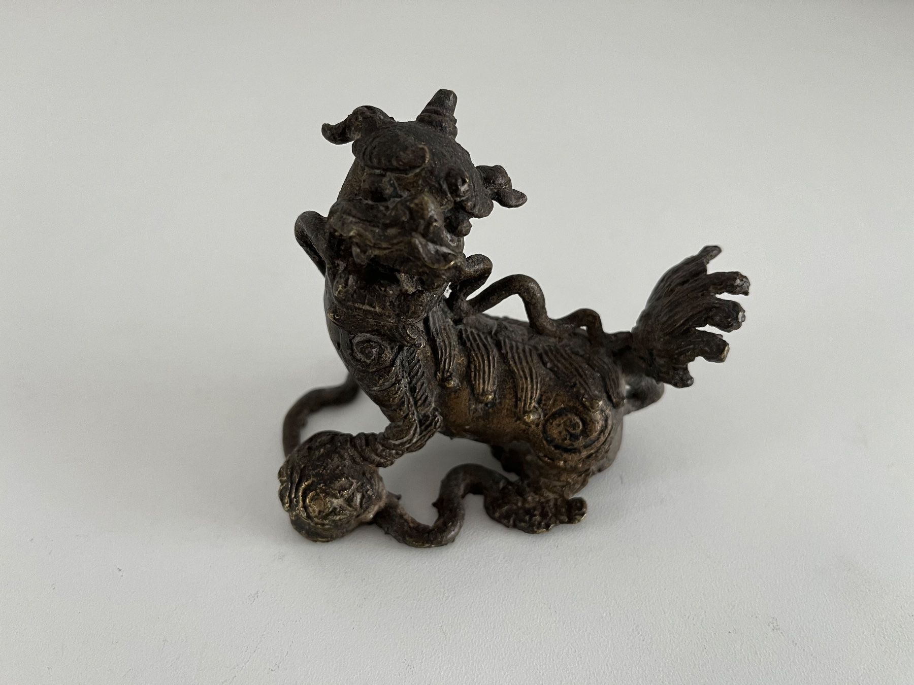 Sculture & Statue: antiker chinesischer Löwe – Usato da Wetzikon ZH venduto da seli03 1