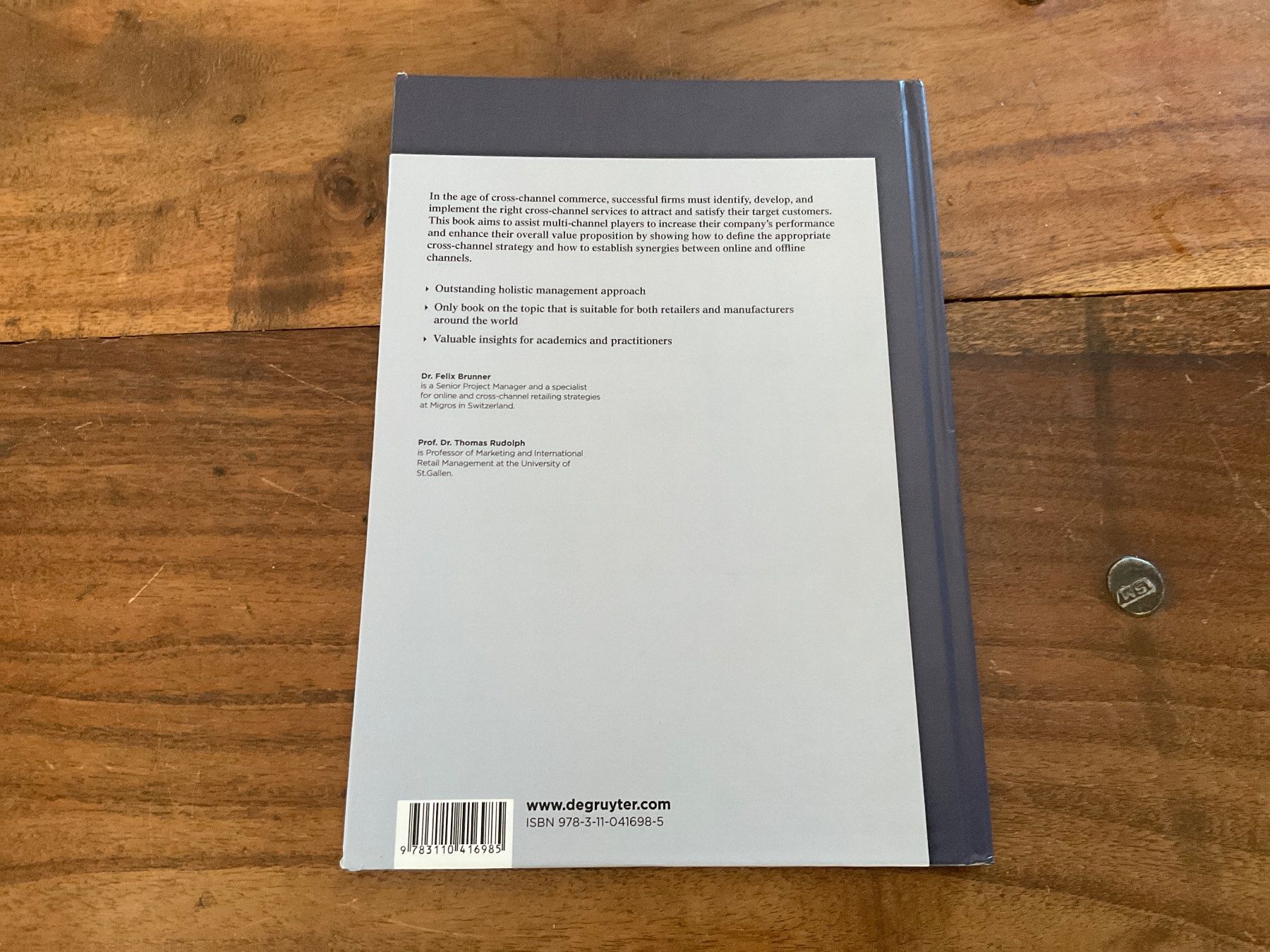 Libri: Toward Cross-Channel Management : A Comprehensive Guide – Usato da Avenches venduto da Optimus_ 4