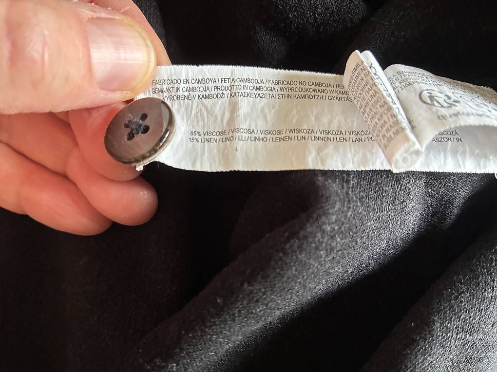 Vestiti: Kleid, schwarz, 46 – Usato da Zuoz venduto da Janth 2