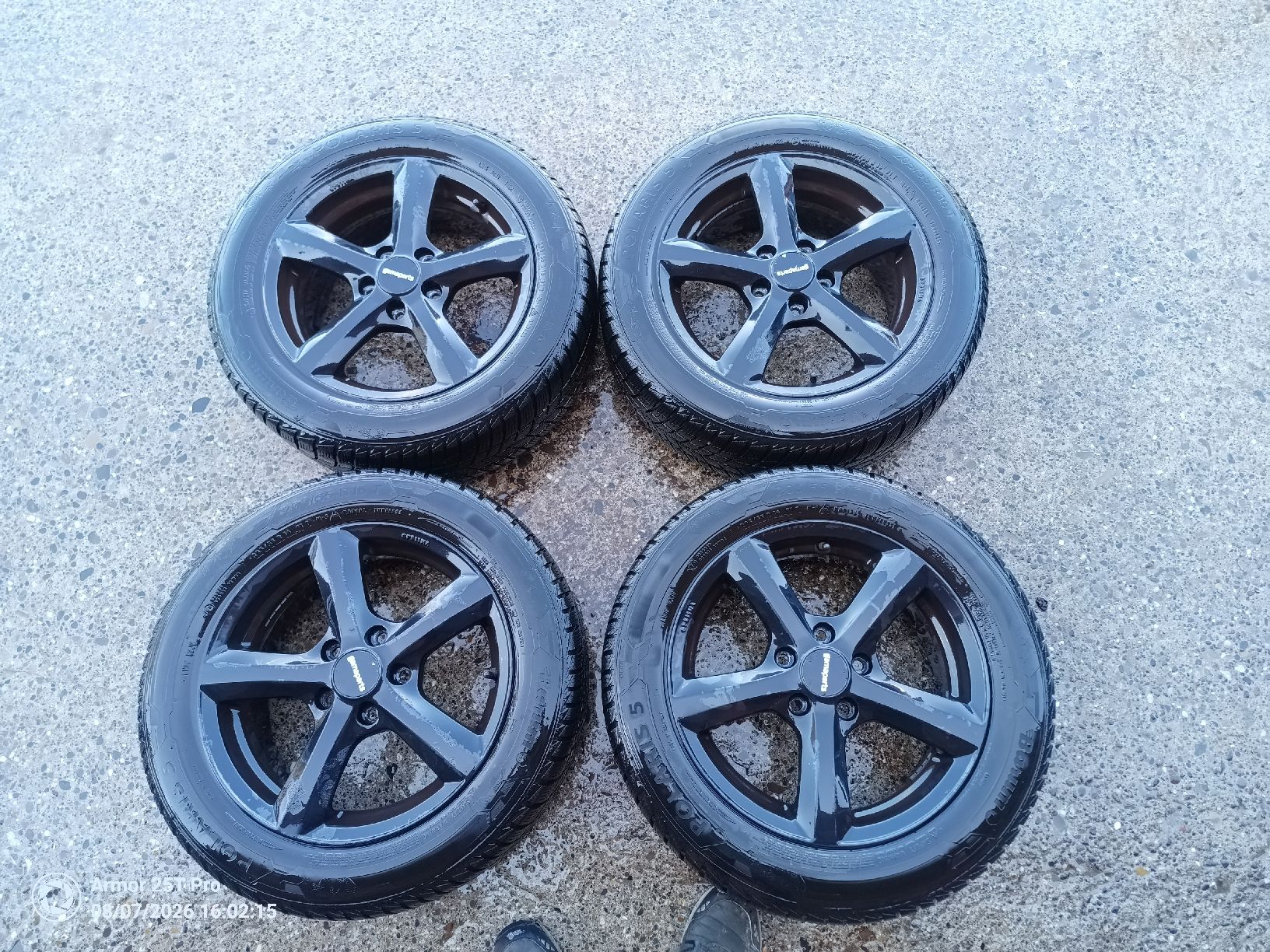 Volkswagen Pneumatici & Ruote complete: Autorad 4Stk. – Usato da Weisslingen venduto da hunggi14