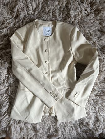 Abercrombie & Fitch Butter Yellow Blazer