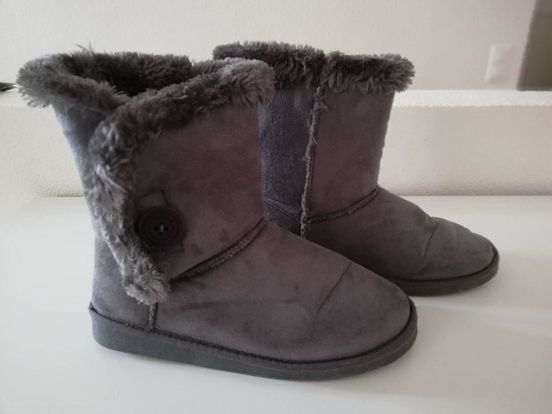 Chaussures femmes: Winter Boots – D'occasion à Mendrisio par ann_d9pf 1