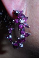 Echtschmuck: Creolen mit Rhodolith, 925er Sterling-Silber