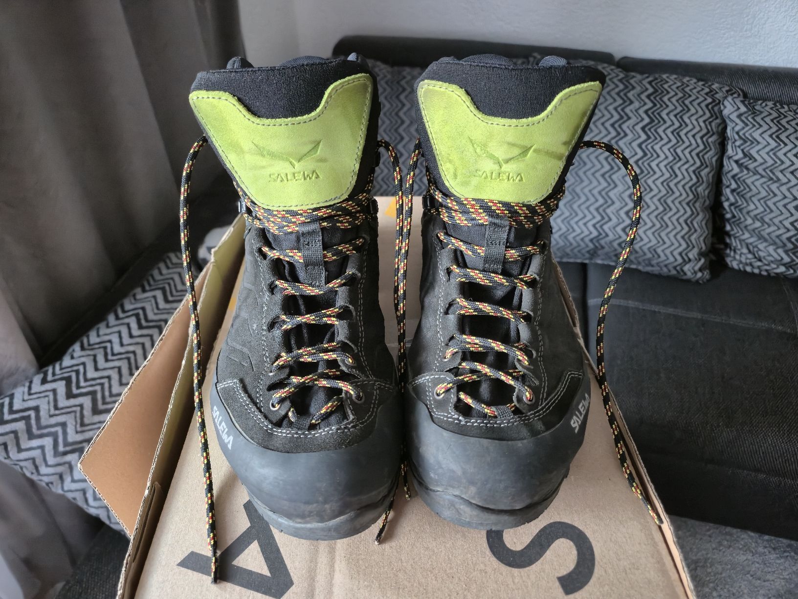Salewa Herrenschuhe: Wanderschuhe von Salewa in der Grösse 44 – Gebraucht aus Wittenbach von tsc_5tyv 1