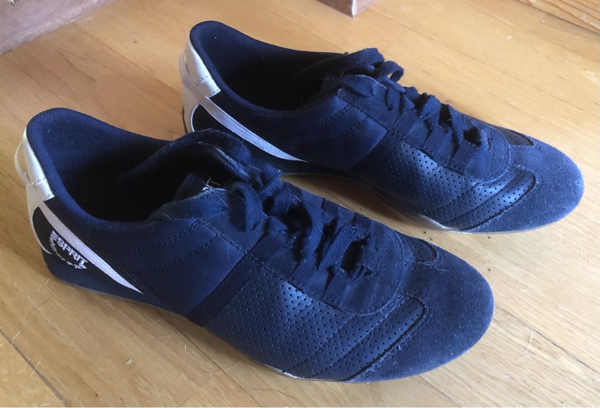 Esprit Scarpe da donna: SNEAKER, blau, von Esprit, Gr.40 – Usato da Mühlebach (Goms) venduto da chr_q6d8