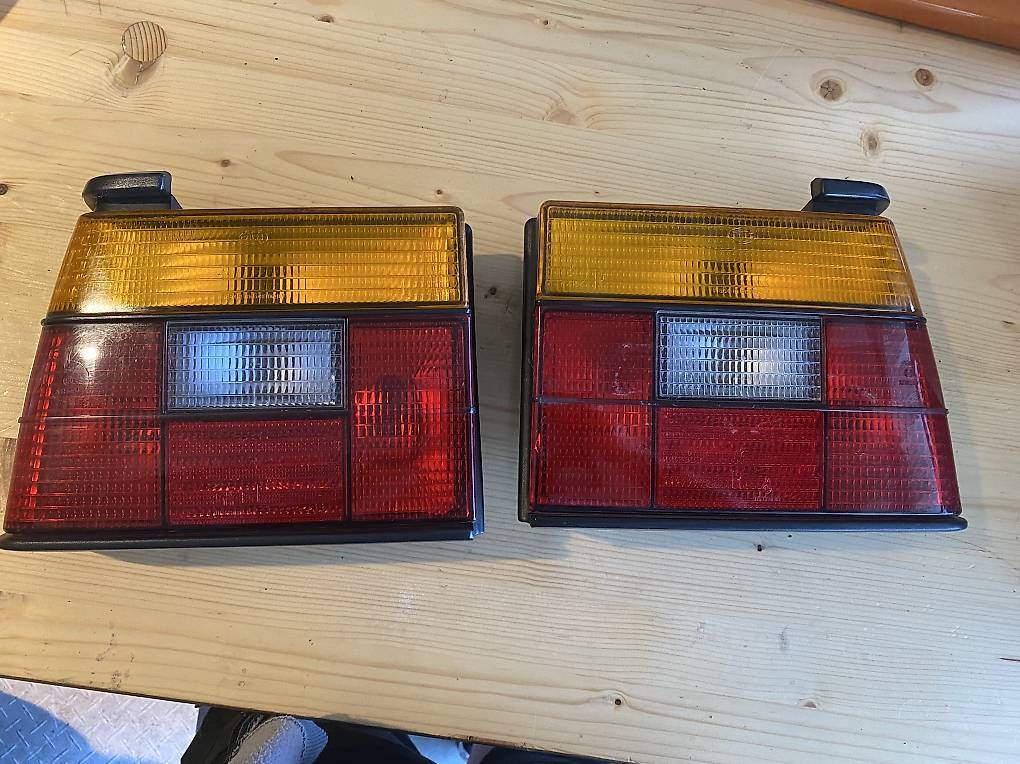 Alle Autoersatzteile: Rückleuchten VW Jetta 2 original – Gebraucht aus Escholzmatt von fatattack13