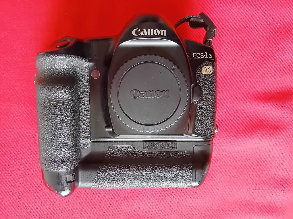 Canon Kamera: CANON ANALOG KAMERA EOS 1N-RS – Gebraucht aus Ostermundigen von Lightningp-38j