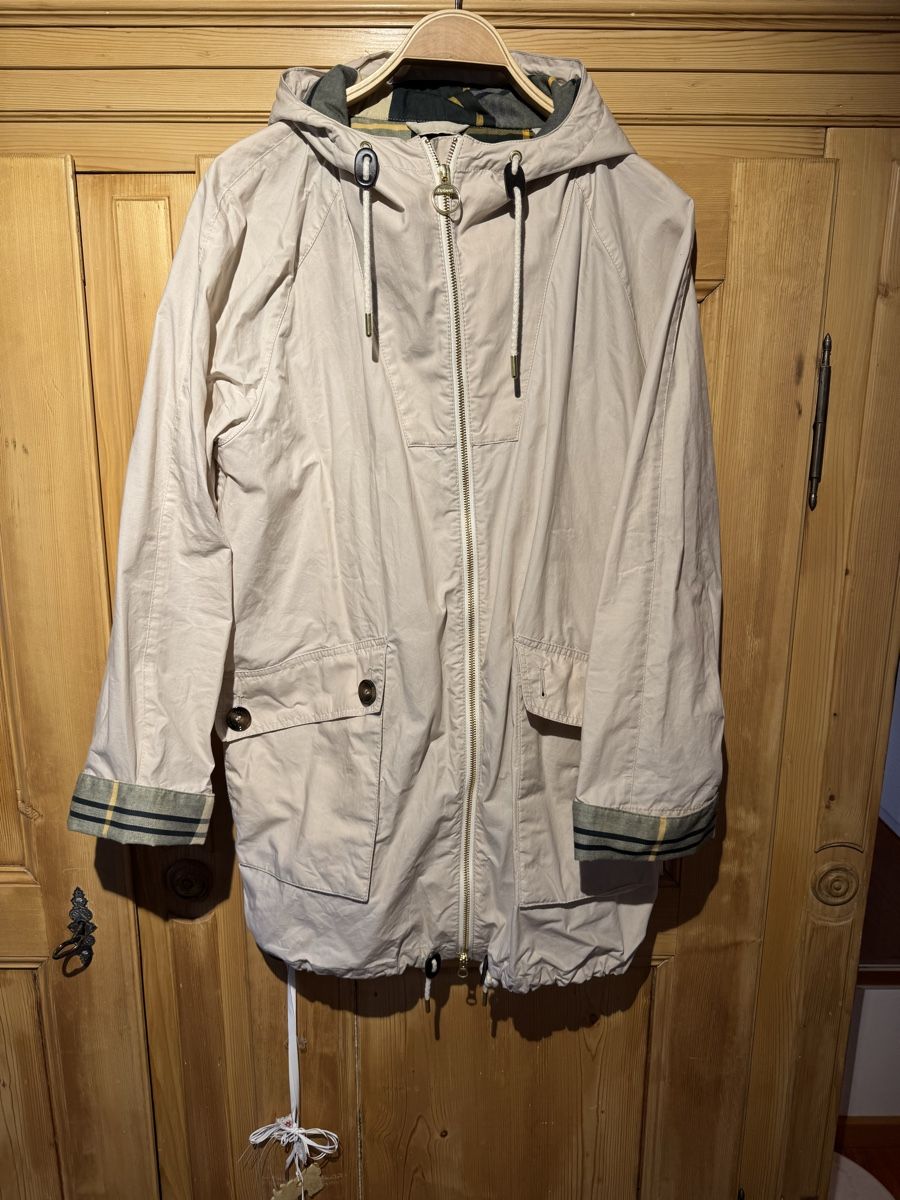 Barbour Jacken: Barbour Damen Regenjacke Gr. L, beige – Neu (gemäss Beschreibung) aus Au ZH von Pulaila2020 4