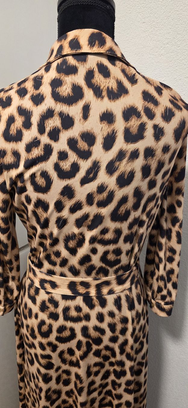 Robes: Kleid Leopard OUI Gr. 38 – Neuf (Voir description) à Erlinsbach par Beatrice_Aargau 3