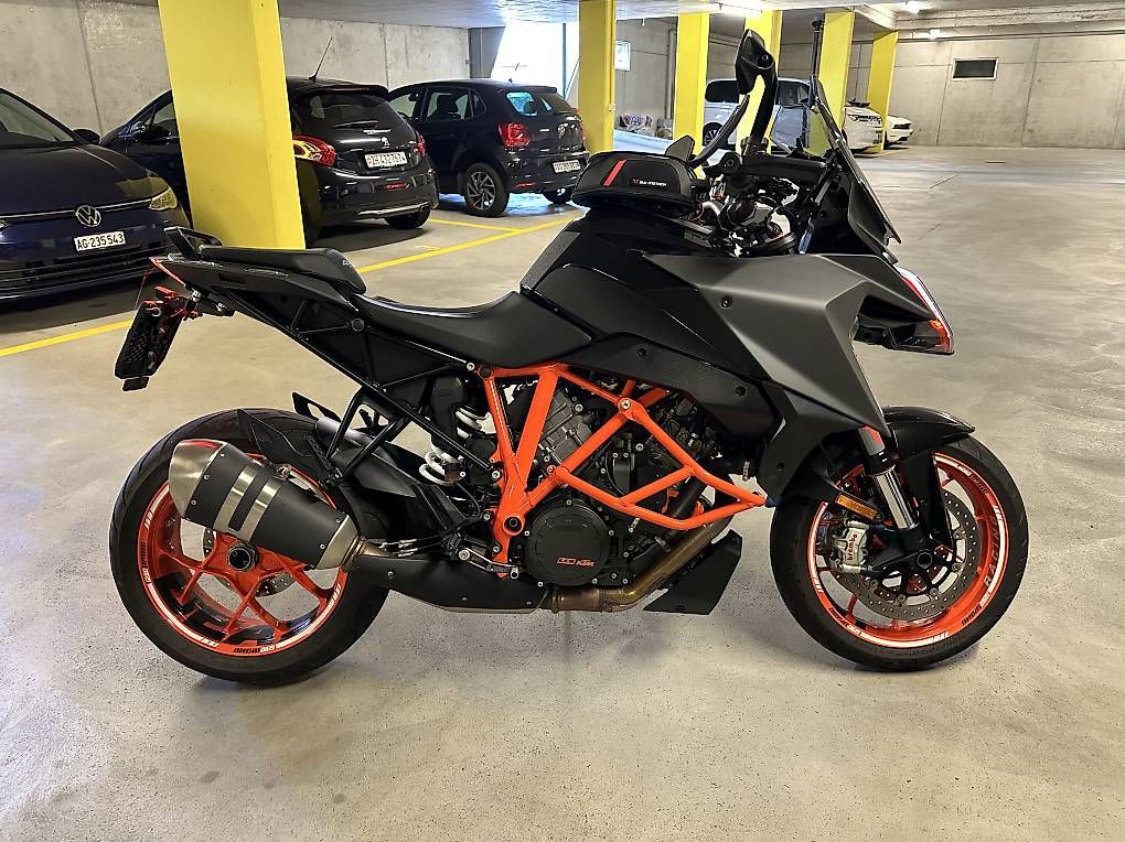 KTM Altro: KTM Super Duke GT – Usato da Niederwil AG venduto da jon_y59x