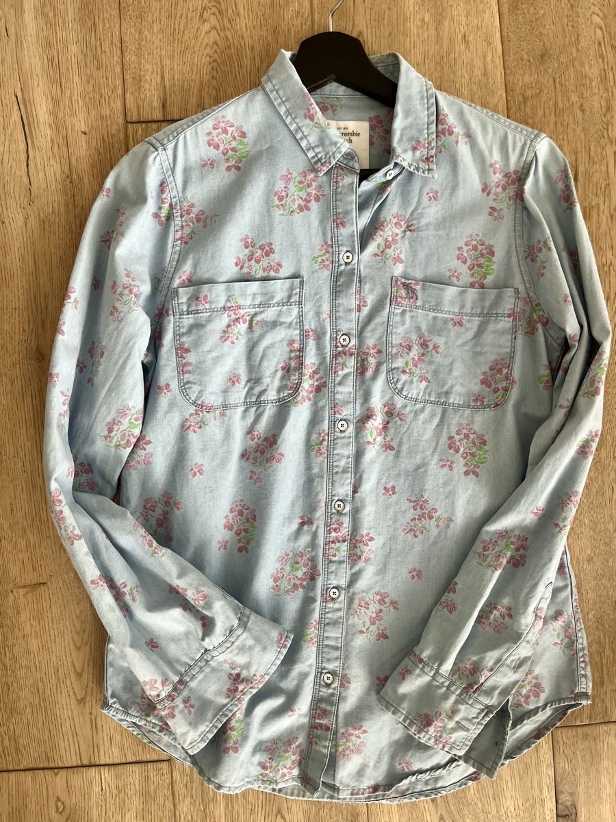 Abercrombie Camicette: Abercrombie & Fitch Bluse – Usato da Laufenburg venduto da samba1978
