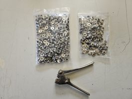Oesen Set mit Handzange Metall silber gebraucht Zustand