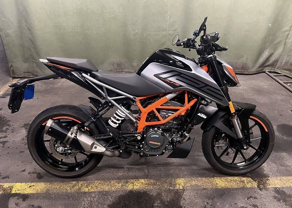 Strada: KTM Duke 125 – Usato da Kloten venduto da kev_c9c9 4