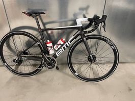 Vélo de course pro BMC très bien équipé à vendre