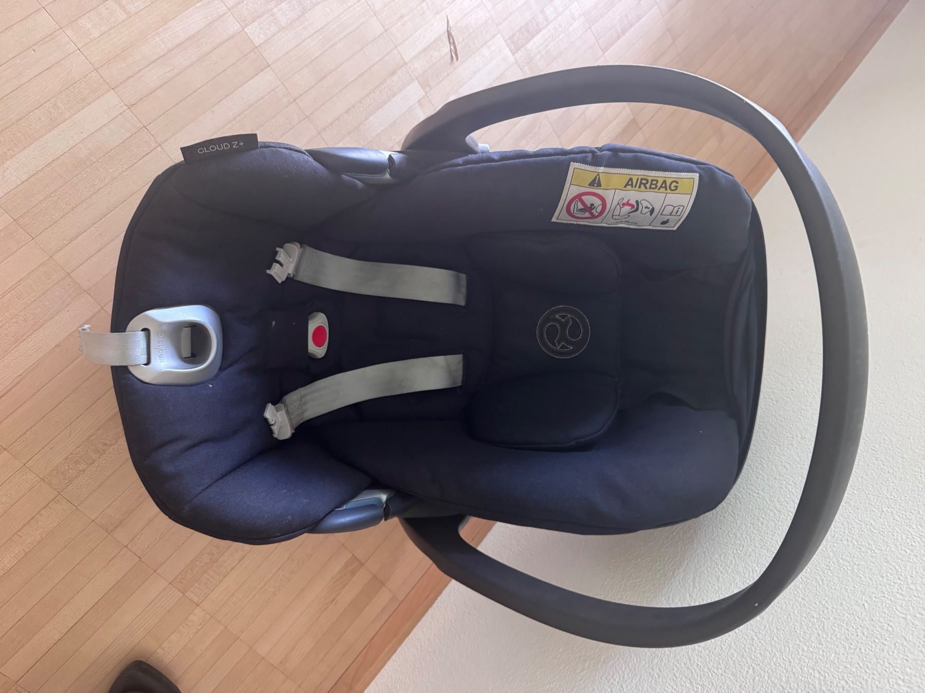 Cybex Seggiolini per auto: Cybex Cloud Z i-Size Babyschale mit Base Isofix – Usato da Zürich venduto da ber_bqk5 8