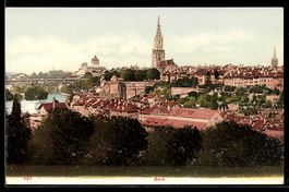 Bern, Panorama mit Münster, Aare und Br